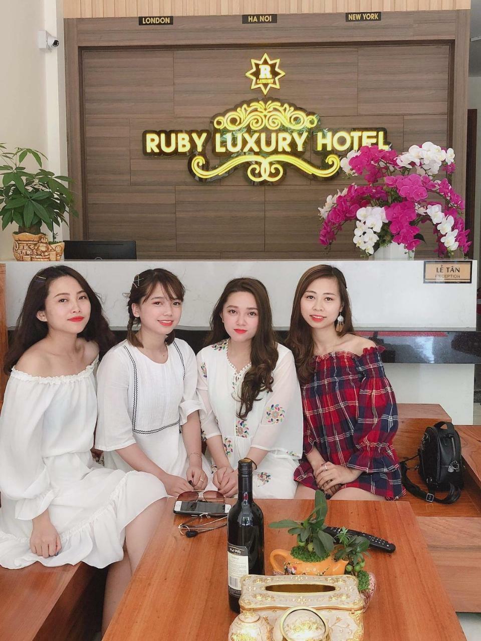 루비 럭셔리 호텔 퀴논 외부 사진